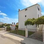 Petar Apartamento