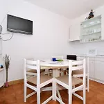 Petar Apartamento