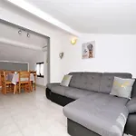 Apartamento Petar Rogoznica (Sibenik-Knin)