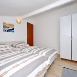 Petar Apartamento
