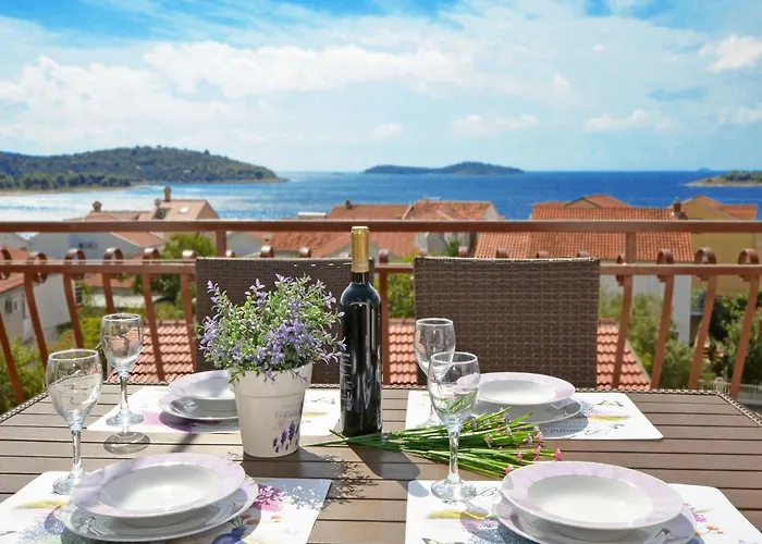 Apartment Petar Rogoznica (Sibenik-Knin)